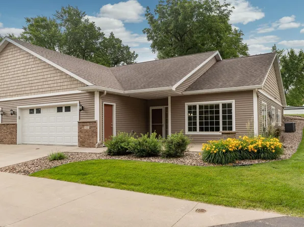 122 River Oaks Cir NE, Stewartville, MN 55976
