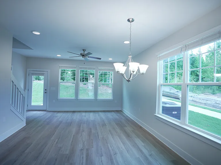 919 Hillman Ln — Photo 11