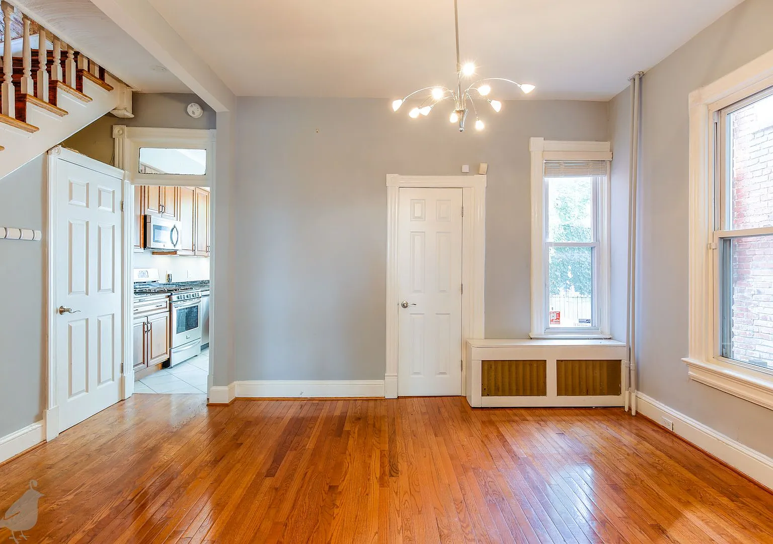 Classic 3 Bedroom Rowhome in Columbia Heights — Photo 1