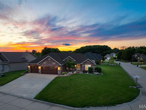 2nd image of 137 Stonebridge Bluff Dr