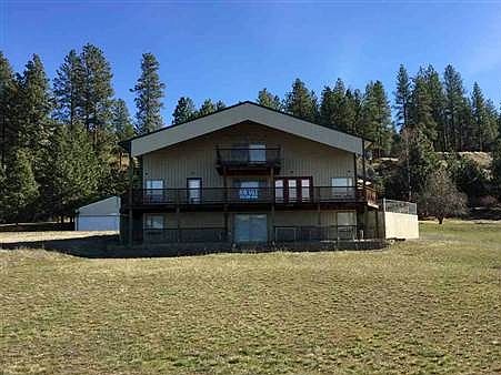 Seven Bays hangar home