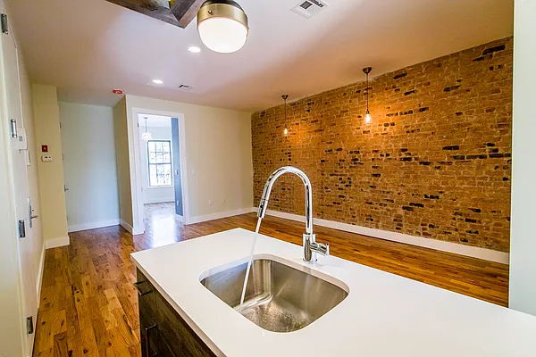 Rented by Nooklyn NYC LLC | media 46
