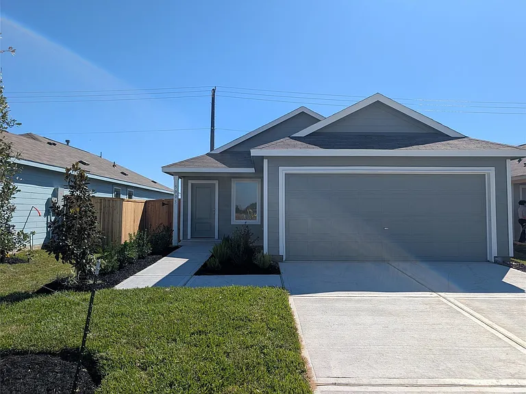 18784 Loom Dr — Photo 1