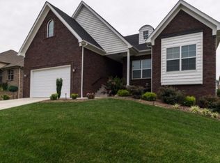 2359 Buttercup Cir, Sellersburg, IN 47172