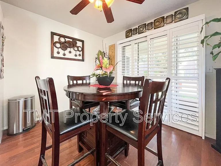 9424 Blackswain Pl — Photo 6