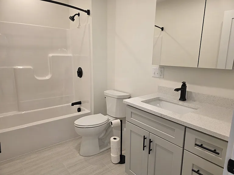 442 Main St #1 — Photo 12