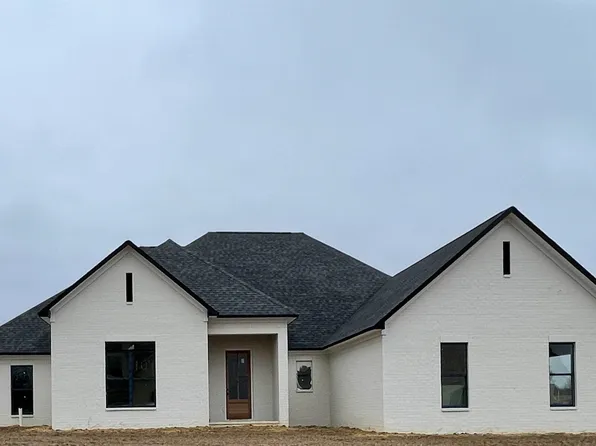 109 Crosspointe Dr, Medina, TN 38355