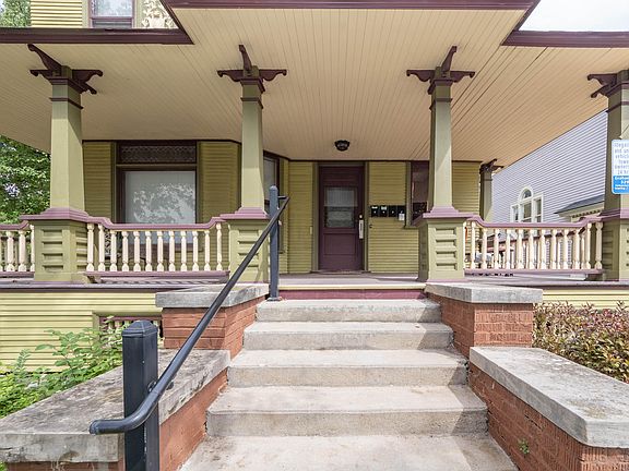 4th image of 838 W Main St
