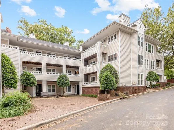 2715 Selwyn Ave APT 31, Charlotte, NC 28209