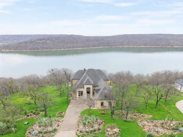 235 Grand Harbor Blvd, Chico, TX 76431