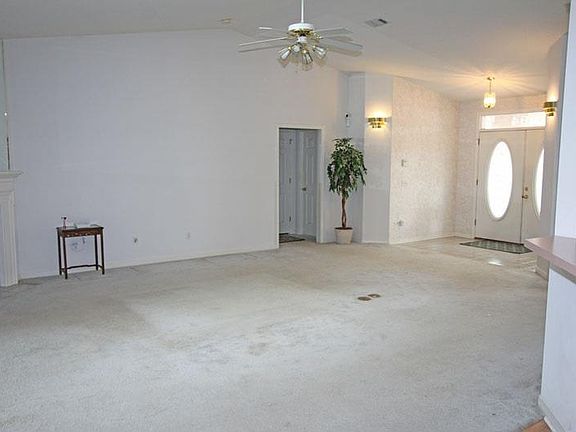 4th image of 1964 Southwind Cir
