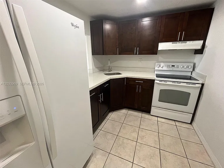 801 NW 47th Ave #820W — Photo 2