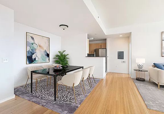 3rd image of 40 W 116th St APT B809