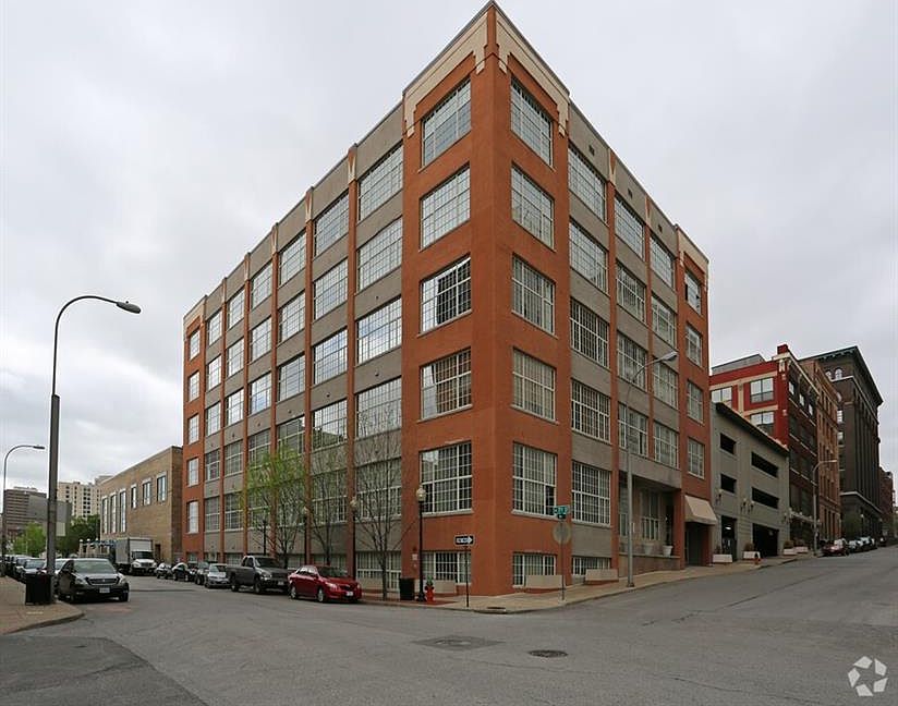 1st image of 321 W 7th St APT 306