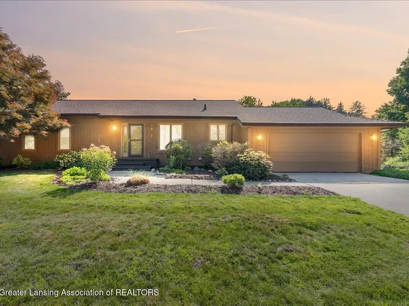 3842 Pine Knoll Dr, Okemos, MI 48864