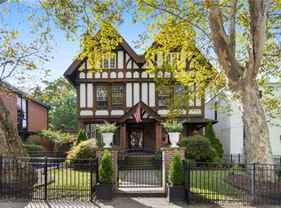 924 S Aiken Ave, Pittsburgh, PA
