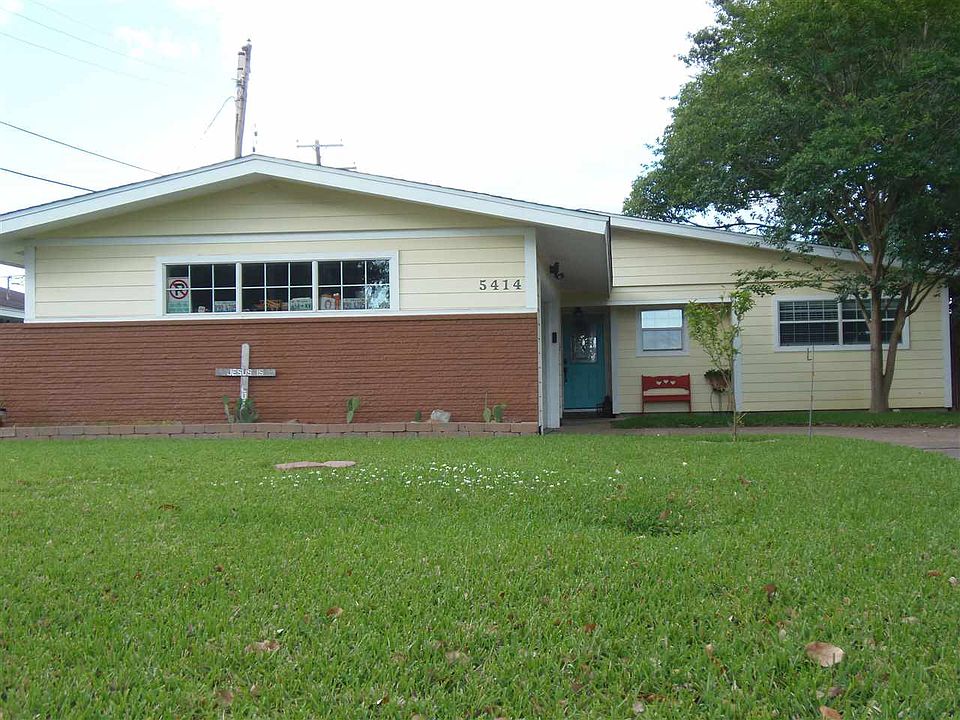 1st image of 5414 W Groves Cir