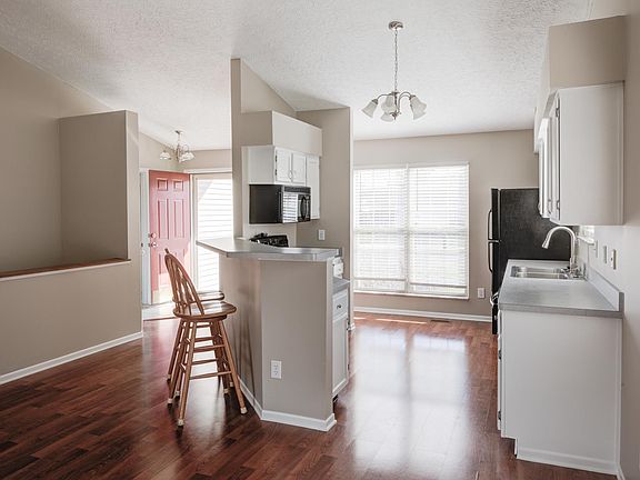 3rd image of 3521 Patcon Way