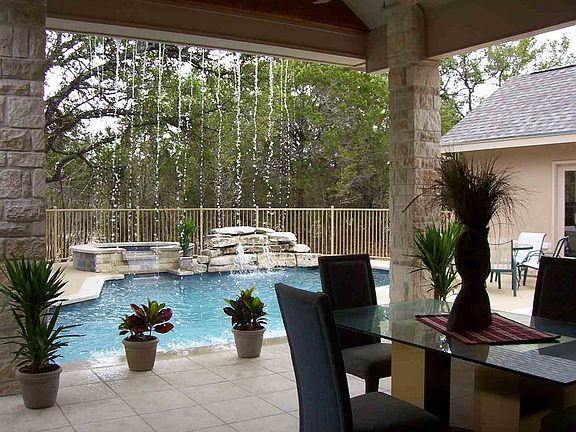 2nd image of 117 Creekside Cv