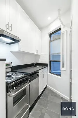 Rented by Bond New York | media 11