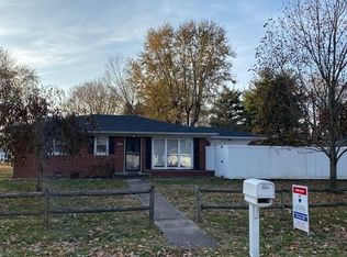 1102 N 38th St, Terre Haute, IN 47804