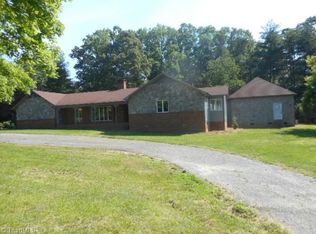 273 Gene Clodfelter Dr, Winston Salem, NC 27107