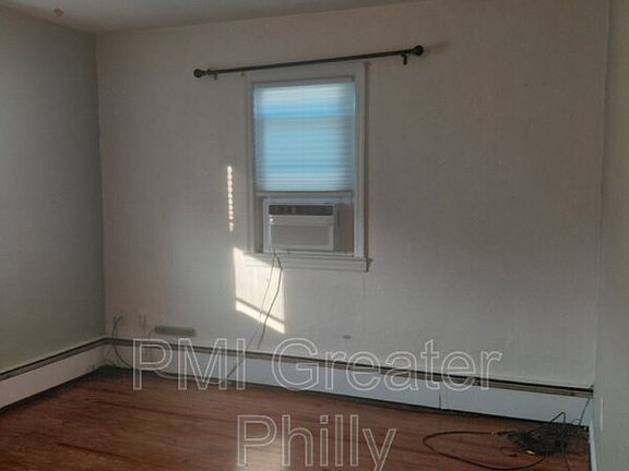 5th image of 687 Mansion St