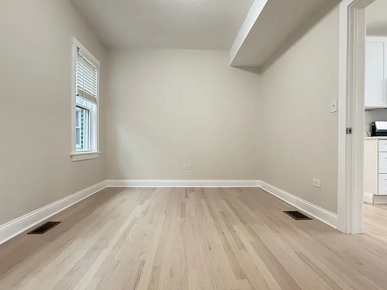 5821 W Gunnison St — Photo 25