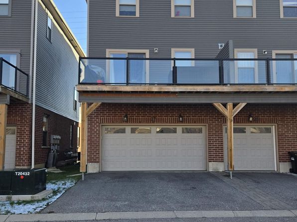 1 Leggott Ave #27, Barrie, ON L4M 0K7
