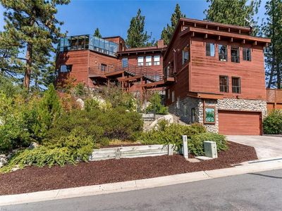 160 Granite Springs Dr, Stateline, NV, 89449