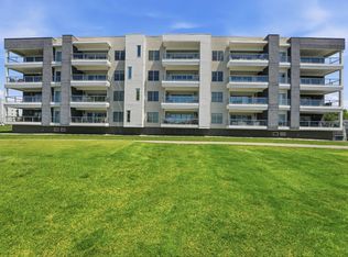 5233 Highpointe Lakes Dr #301, Columbus, OH 43081