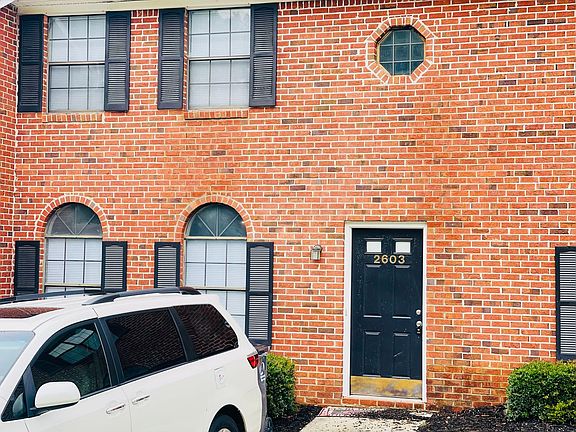 4th image of 2603 Parkside Way #0