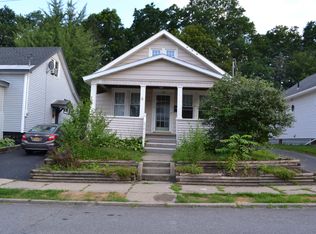 60 Pershing Dr, Scotia, NY 12302