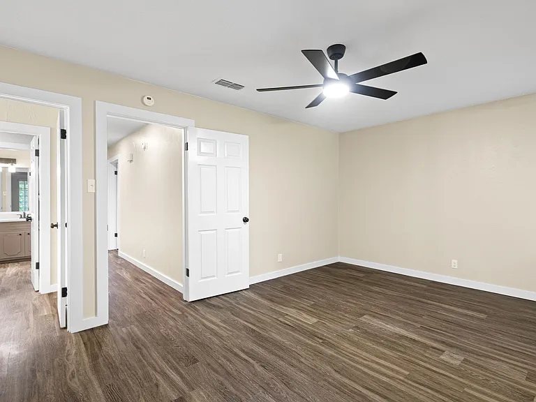 704-706 Acorn Dr #706 — Photo 10