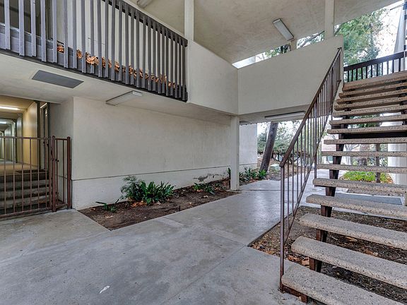 2nd image of 23515 Lyons Ave Unit 188