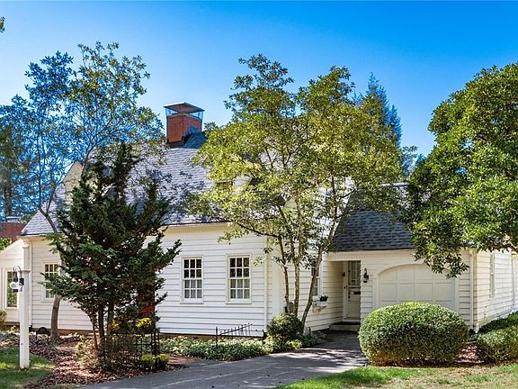 4th image of 2751 E Ridgewood Cir