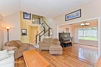 3rd image of 6138 Churchill Downs Dr