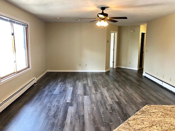 5th image of 1017 Hancock St APT 1
