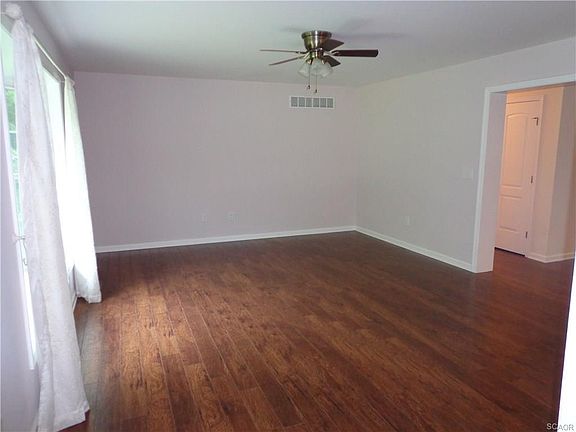 4th image of 31254 Beaver Cir