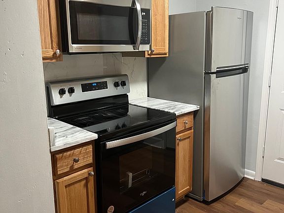 5th image of 3212 Myra St