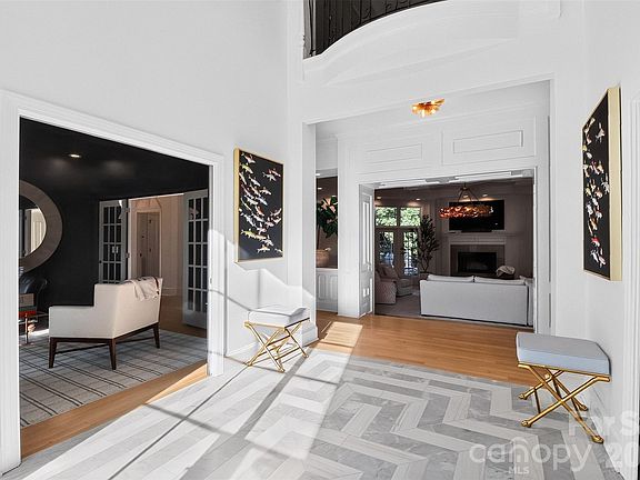 3rd image of 1901 Cortelyou Rd