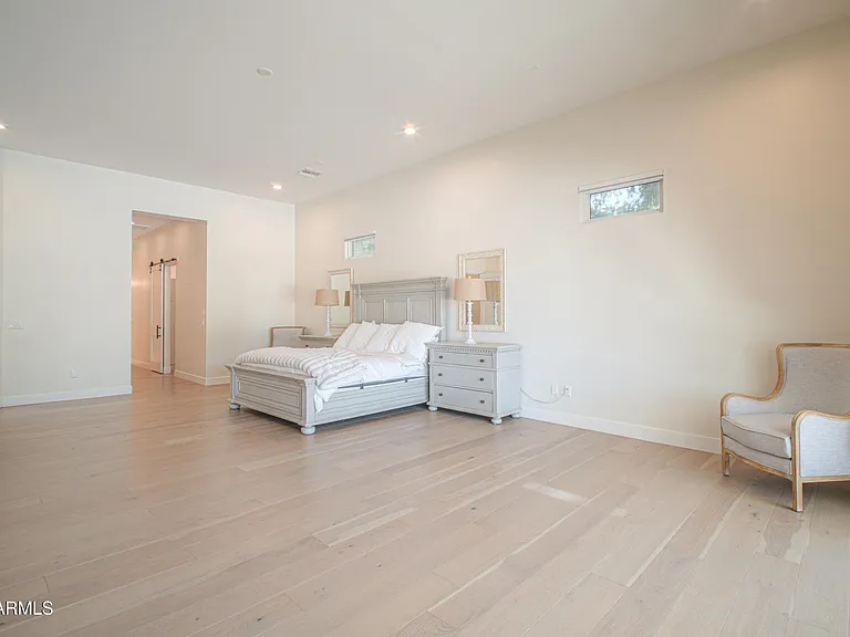 12424 E Victoria St — Photo 60
