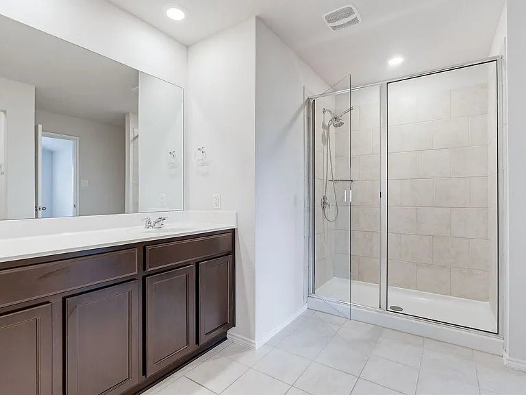 9505 Kensley Rose Dr — Photo 10