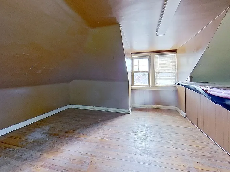 1303 Mount Rose Ave — Photo 9