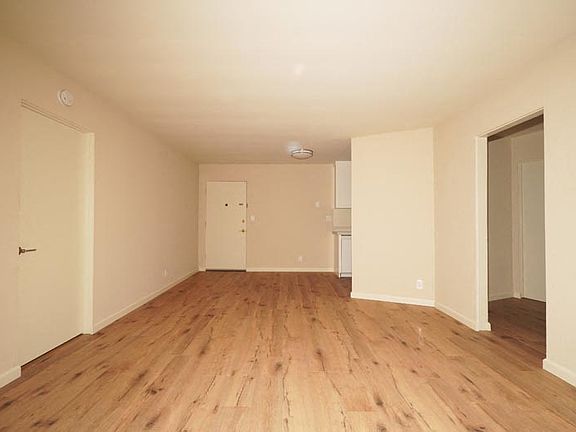 5th image of 415 S Bernardo Ave #415-114