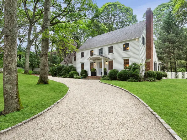 16 Stock Farm Ln, Sag Harbor, NY 11963