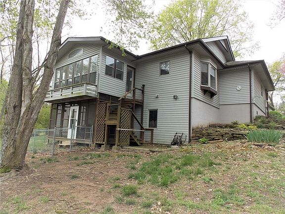 3rd image of 10 Dunedin Dr