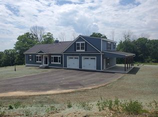 85 Lockes Hill Rd, Epsom, NH 03234