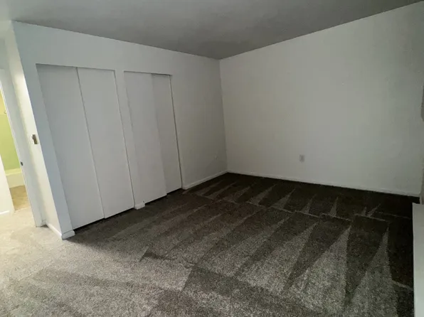 522 Willow St APT 8, Highspire, PA 17034