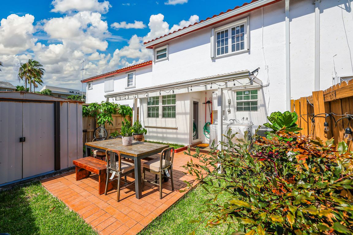 20979 SW 84th Ct-26
